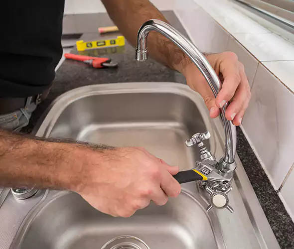 Local Experts for Faucet Repair in Seattle, WA:Schedule Affordable Faucet Repair Services with Us