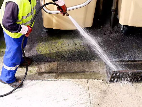 Why Choose Mr. Plumbing and Heat for Hydro Jetting in Seattle, WA?